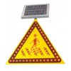 太阳能人行标志牌，led注意行人志牌价格