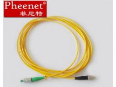 菲尼特光纤跳线生产厂家求购光纤跳线网络布线效果图