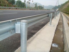 w型护栏板高速公路波形护栏板聚海丝网全国供应