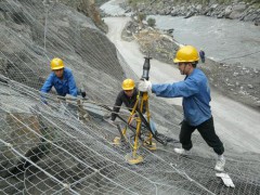 汤山柔性防护网-边坡防护网施工队-边坡防护网施工方案
