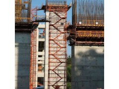 工地施工爬梯挂网安全爬梯