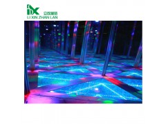 镜子迷宫六棱柱铝材生产厂家 移动展示展览网红玻璃